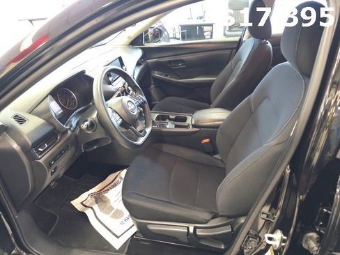 Used 2024 Nissan Sentra S image 14