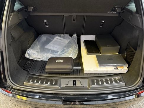 Used 2024 Land Rover Range Rover Evoque Dynamic SE image 35