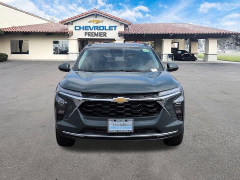 New 2026 Chevrolet Trax LT w/ Driver Confidence Package FWD image 3