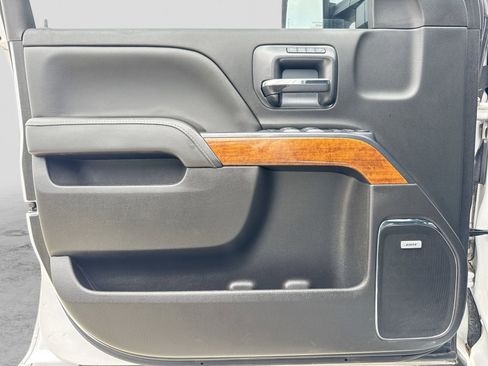 Used 2019 Chevrolet Silverado 2500 High Country AWD/4WD image 30