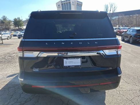 Certified 2024 Lincoln Navigator L Reserve AWD/4WD image 5