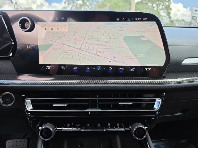 New 2027 Chevrolet Traverse Z71 w/ Enhanced Driving Package AWD/4WD image 27