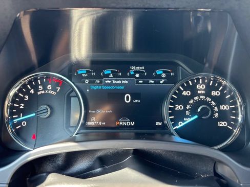 Used 2018 Ford F150 Platinum w/ Equipment Group 701A Luxury AWD/4WD image 48