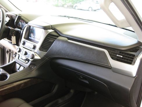 Used 2019 Chevrolet Tahoe LS w/ Skid Plate Package image 36