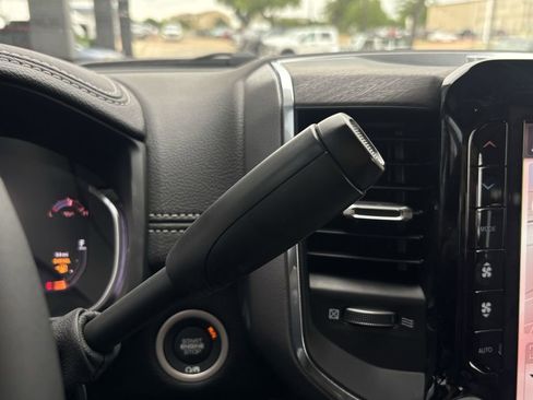 New 2026 RAM 2500 Laramie AWD/4WD image 15