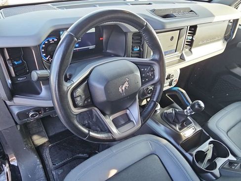 Used 2022 Ford Bronco Black Diamond w/ Sasquatch Package image 11