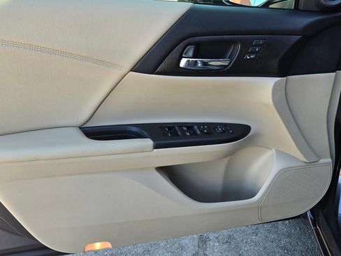 Used 2014 Honda Accord EX-L image 11