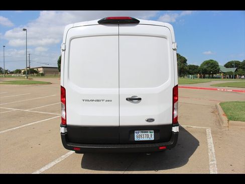 Used 2022 Ford Transit 250 Medium Roof RWD image 4