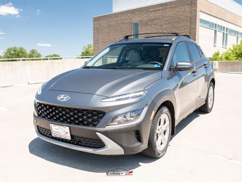 Used 2022 Hyundai Kona SEL AWD/4WD image 3