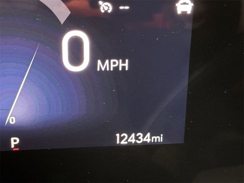 Used 2024 Buick Encore GX Sport Touring image 12