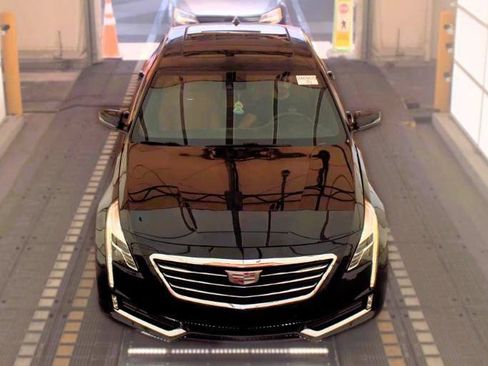 Used 2017 Cadillac CT6 Luxury AWD/4WD image 3
