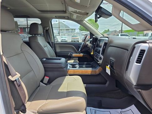 Used 2017 GMC Sierra 1500 SLT AWD/4WD image 10
