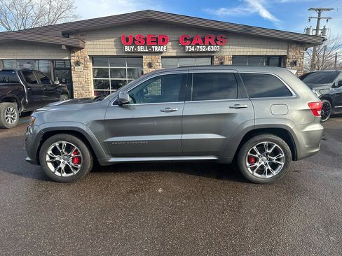 Used 2012 Jeep Grand Cherokee SRT8 w/ Luxury Group II image 10
