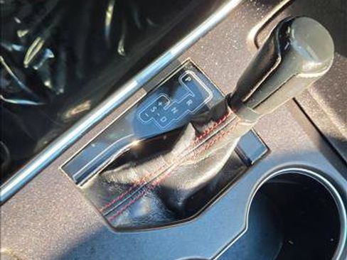 Used 2016 Toyota Camry XSE image 23