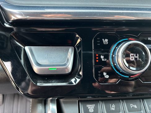 Certified 2025 GMC Sierra 2500 Denali Ultimate image 27