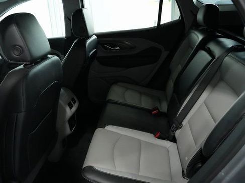 Used 2023 GMC Terrain SLT w/ Tech Package image 15