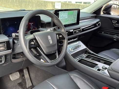 New 2026 Lincoln Aviator Premiere image 14
