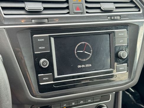 Used 2021 Volkswagen Tiguan S FWD image 35