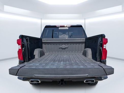 Used 2023 Chevrolet Silverado 1500 LT Trail Boss w/ LT Trail Boss Premium Package image 14