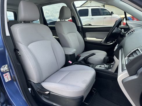 Used 2018 Subaru Forester 2.5i Premium w/ All-Weather Package AWD/4WD image 10