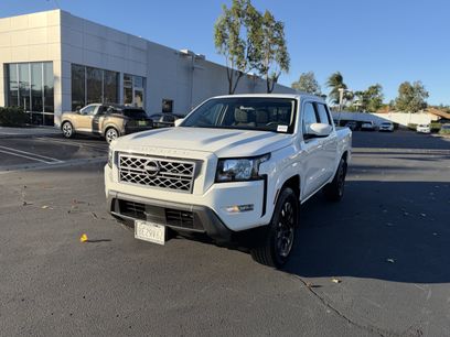 Used 2022 Nissan Frontier SV