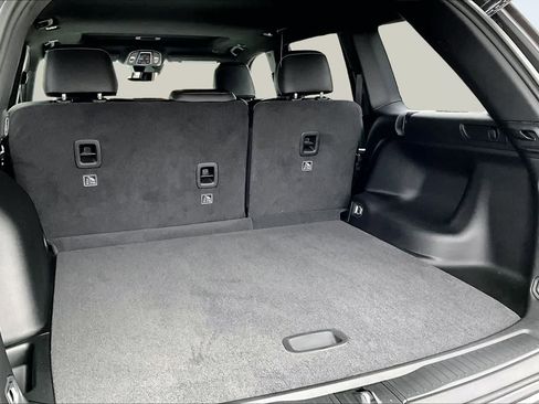 New 2026 Jeep Grand Cherokee Altitude image 19