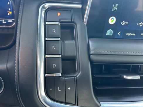 Used 2022 Chevrolet Tahoe Z71 w/ Luxury Package image 45