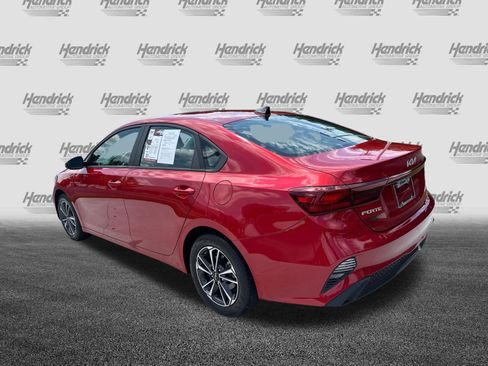 Used 2024 Kia Forte LXS w/ LXS Technology Package FWD image 8