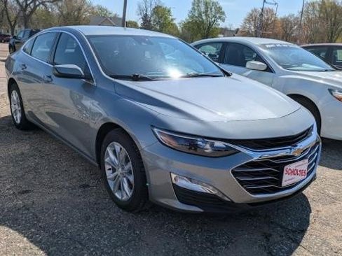 Used 2024 Chevrolet Malibu LT FWD image 2
