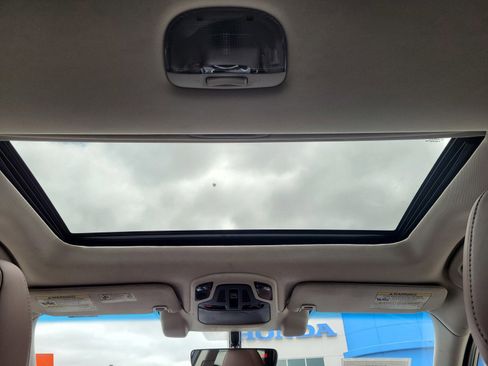 Used 2020 Subaru Outback Touring XT image 12