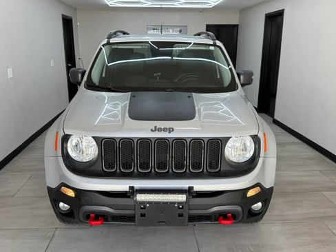 Used 2016 Jeep Renegade Trailhawk w/ Premium Trailhawk Package AWD/4WD image 12