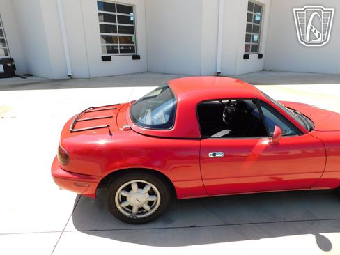 Used 1990 MAZDA MX-5 Miata image 29