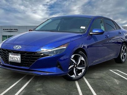 Used 2023 Hyundai Elantra SEL w/ Convenience Package