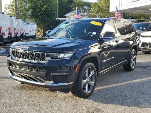Certified 2021 Jeep Grand Cherokee L Limited RWD image 3