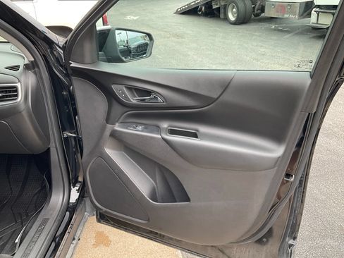 Used 2019 Chevrolet Equinox LT FWD image 29