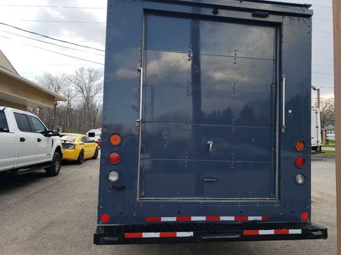 Used 2022 Ford Transit 350 DRW image 25