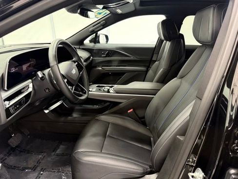 Used 2025 Cadillac Lyriq Sport image 12