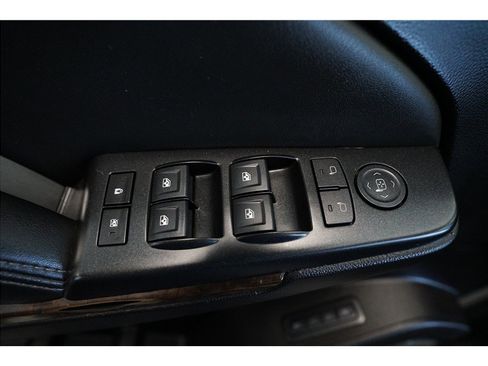 Used 2016 Chevrolet Tahoe LT image 17