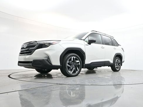 Used 2025 Subaru Forester Premium w/ Protection Package (1PH) image 27