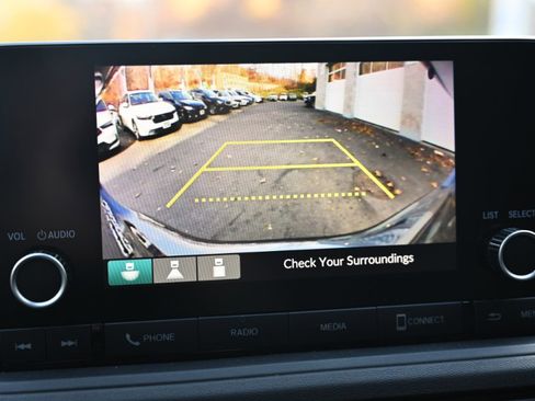 Used 2024 Honda Accord LX image 18