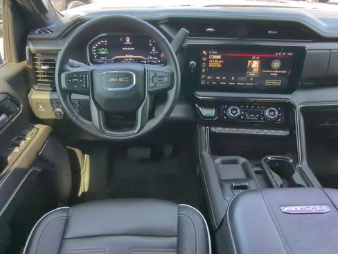 Used 2024 GMC Sierra 2500 AT4X image 14