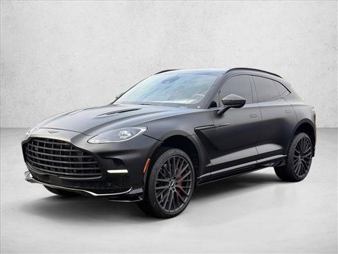 Used 2023 Aston Martin DBX 707 image 2