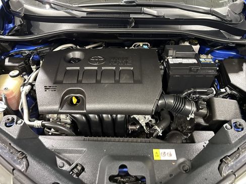 Used 2018 Toyota C-HR XLE FWD image 24