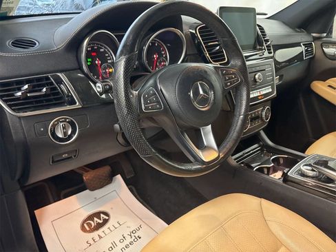 Used 2017 Mercedes-Benz GLS 450 4MATIC image 6
