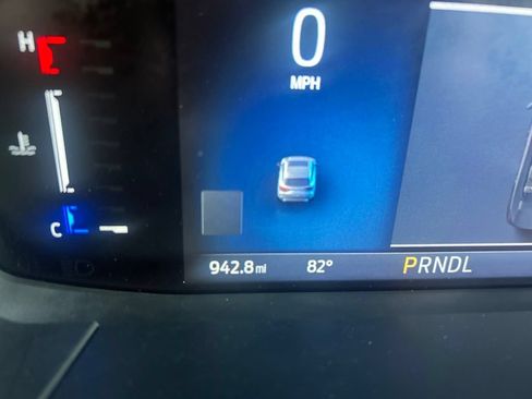 Used 2025 Ford Escape ST-Line w/ Tech Pack #1 FWD image 3
