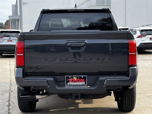 New 2025 Toyota Tacoma SR5 image 5
