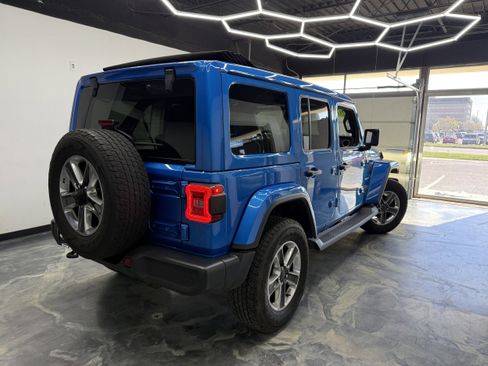 Used 2022 Jeep Wrangler Unlimited Sahara image 5