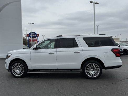 Used 2024 Ford Expedition Max Limited image 14