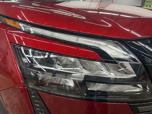 New 2026 Nissan Pathfinder SV image 14