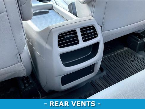 Used 2017 Honda Ridgeline RTL-T image 11